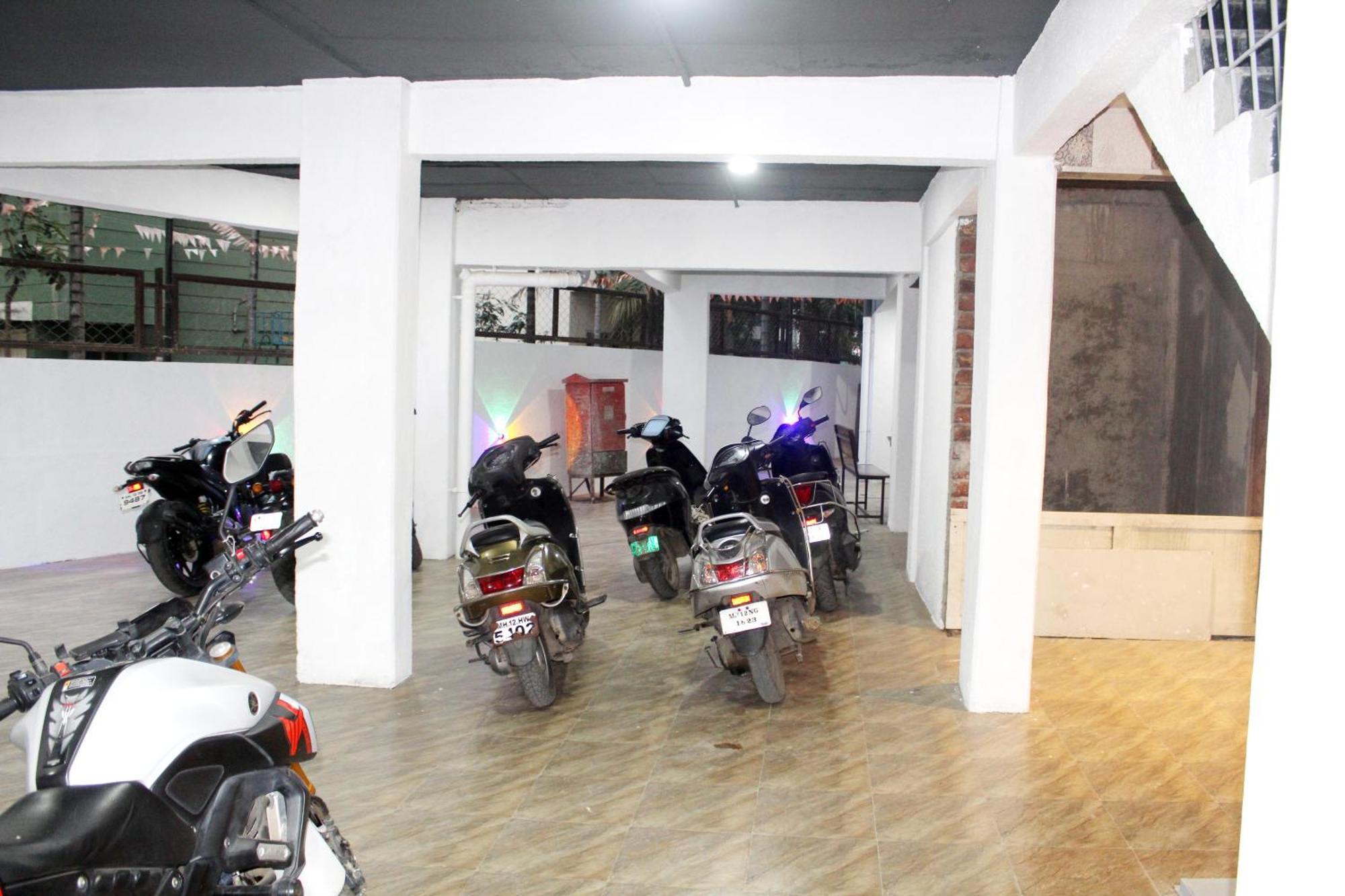 Hotel India Gate Narhe, Pune Exterior photo