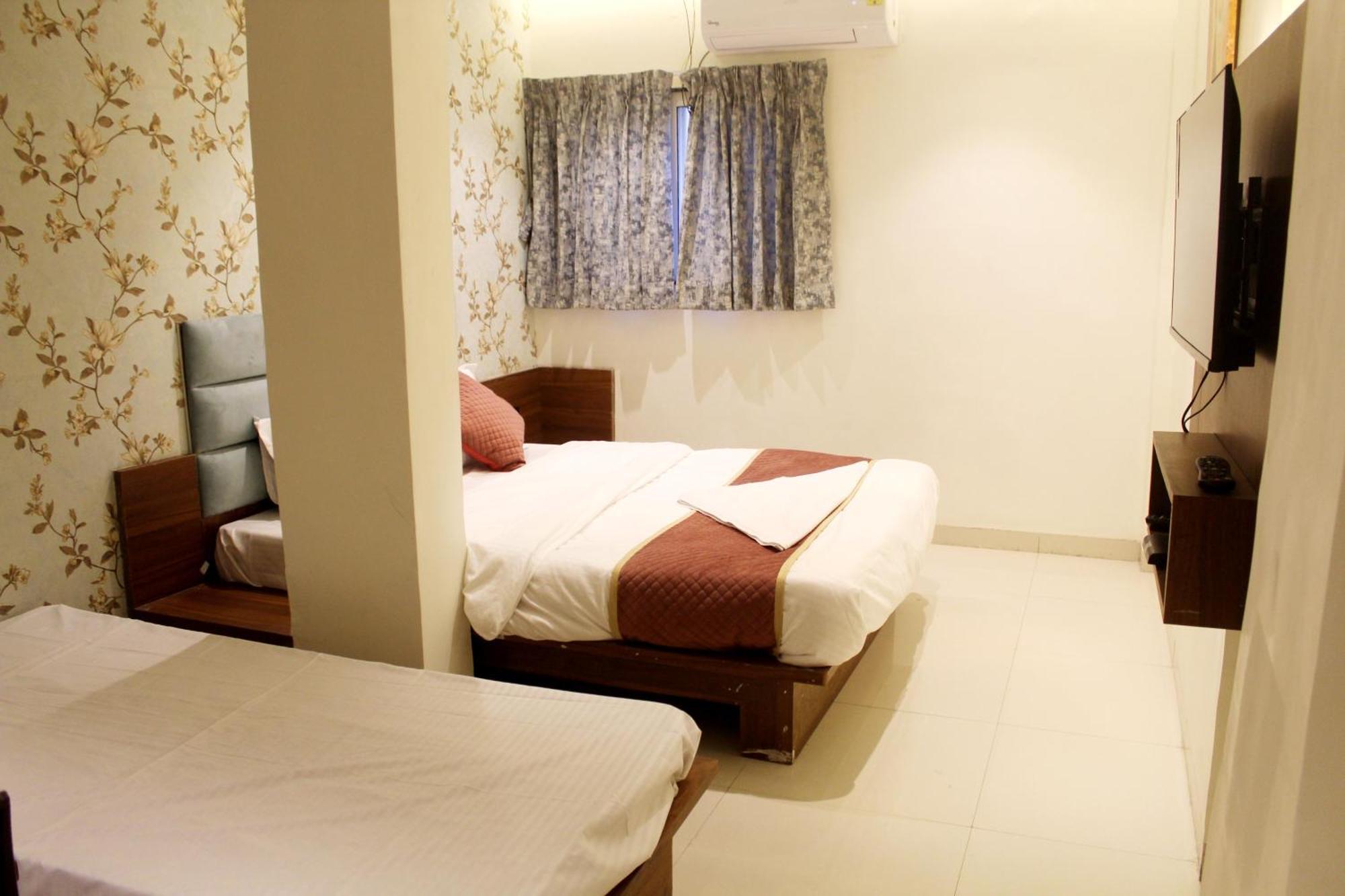 Hotel India Gate Narhe, Pune Exterior photo