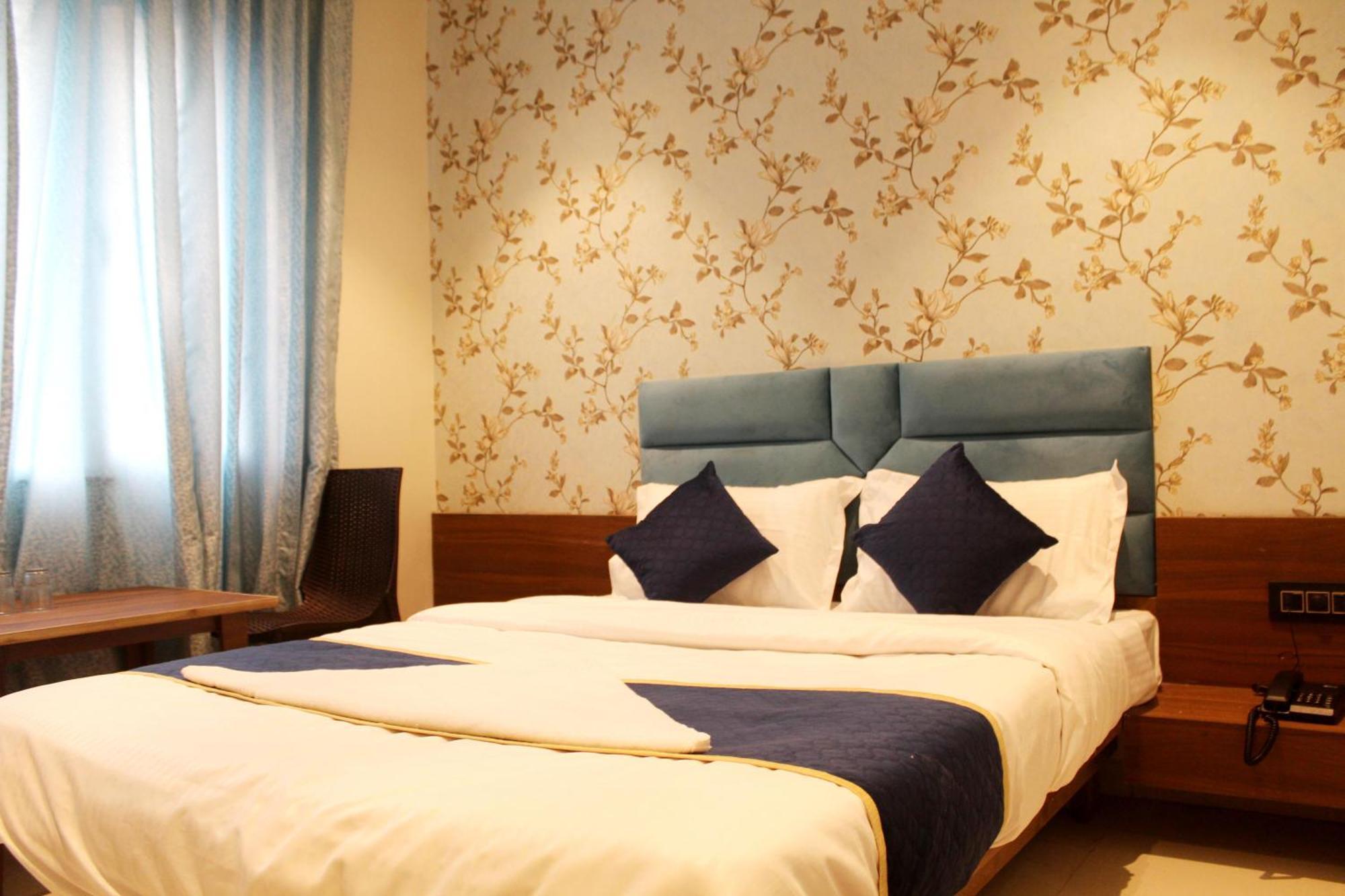 Hotel India Gate Narhe, Pune Exterior photo